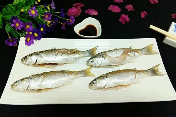 清蒸梭鱼的做法图解3