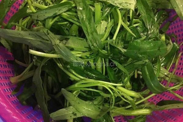 虾米肉碎炒通菜的做法图解1