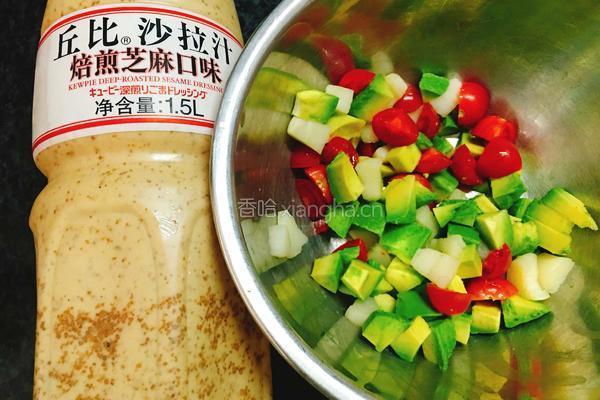 鲜贝鳄梨沙拉的做法图解9