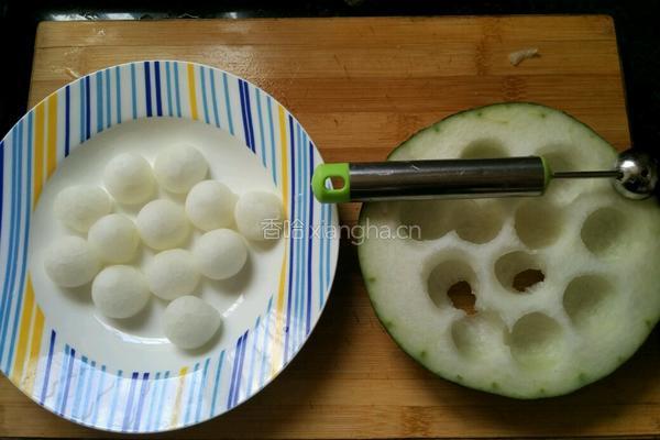 胭脂冬瓜球的做法图解1