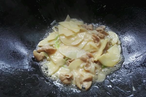 酸笋炒大肠的做法图解9