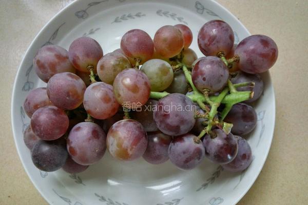 自酿葡萄酒的做法图解1