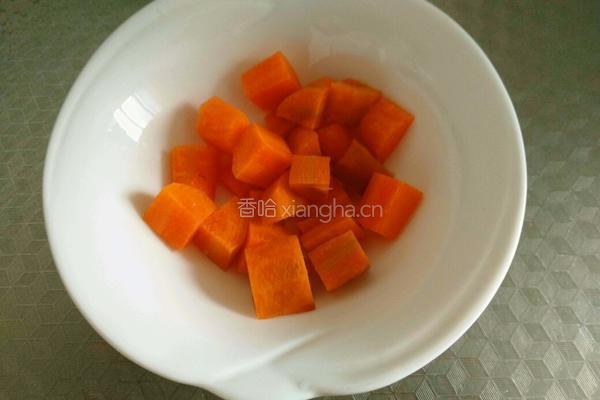 胡萝卜烧鸡肉的做法图解4