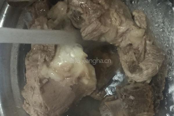 萝卜排骨天麻汤的做法图解3