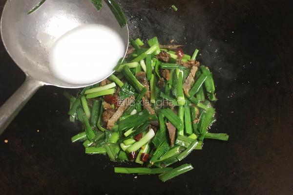 大蒜炒牛肉的做法图解6