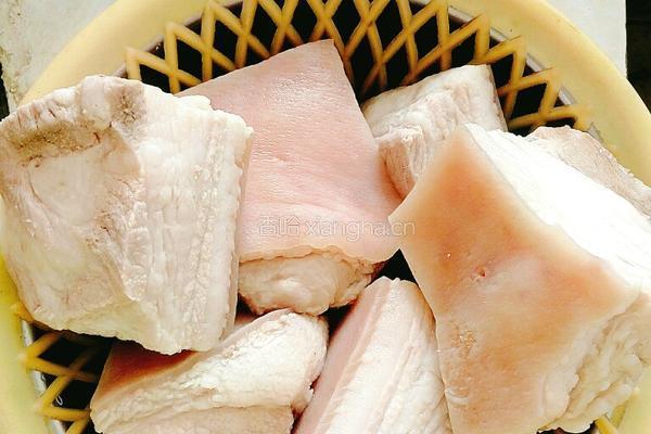 土豆扣肉的做法图解6
