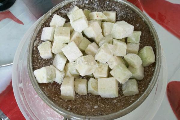 糖麻茄子的做法图解3