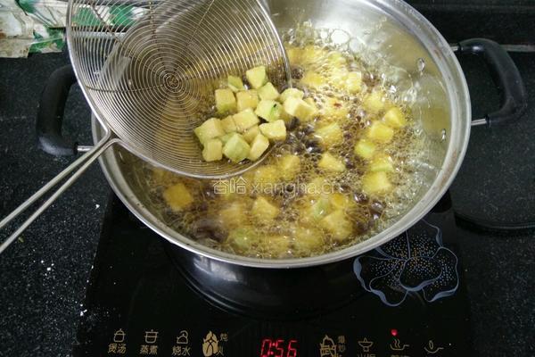 糖麻茄子的做法图解4