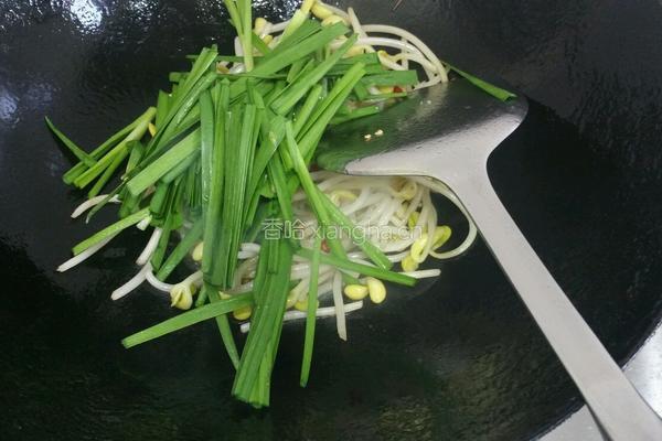 韭菜豆芽的做法图解5