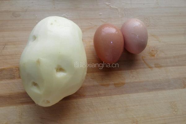 土豆丝炒鸡蛋的做法图解1