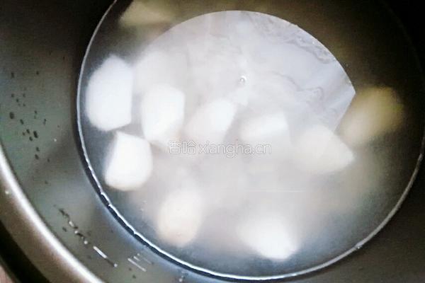 薏米芡实山药粥的做法图解7