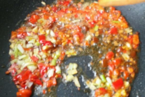 酱肉皮炒黄豆的做法图解7