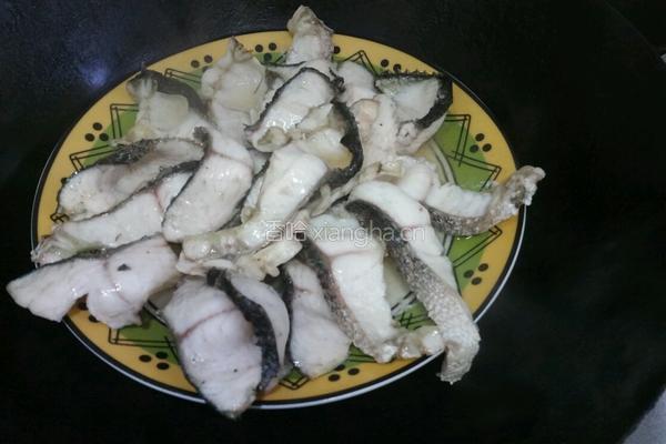 葱油黑鱼片的做法图解3