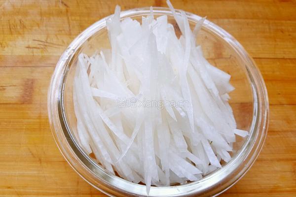 萝卜丝虾汤的做法图解4
