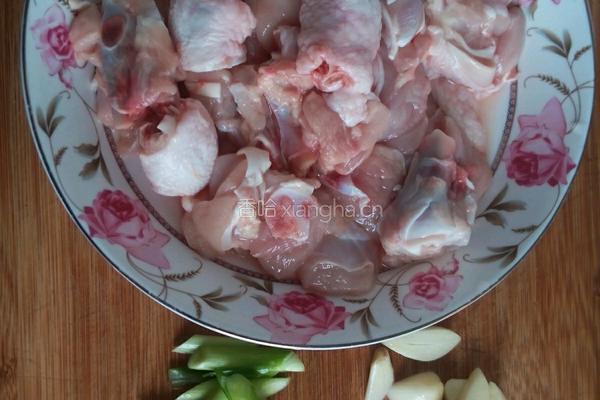 毛豆米烧鸡腿的做法图解2