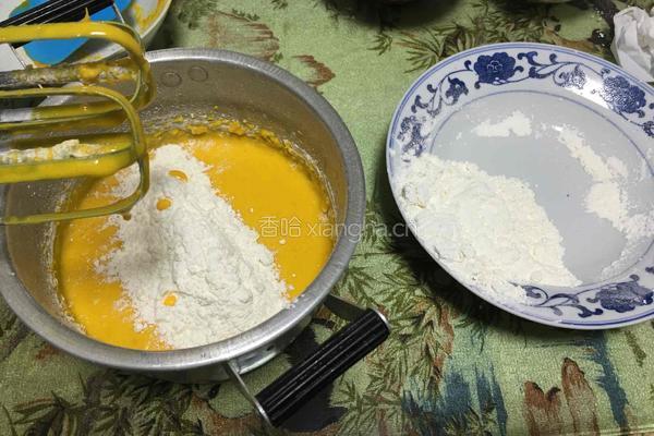 卡式达南瓜戚风的做法图解7
