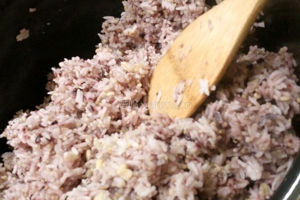 菠萝炒饭的做法图解5