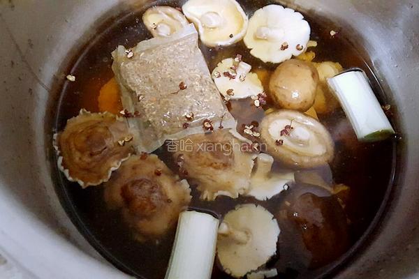 海参香菇煲鸡汤的做法图解9