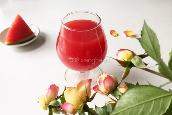 鲜榨西瓜汁的做法图解6