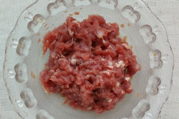 香菇蒸肉丸的做法图解2