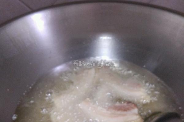 湖南正宗扣肉的做法图解5