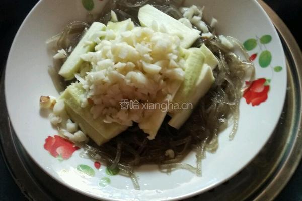 蒸蒜蓉茄子粉条的做法图解5