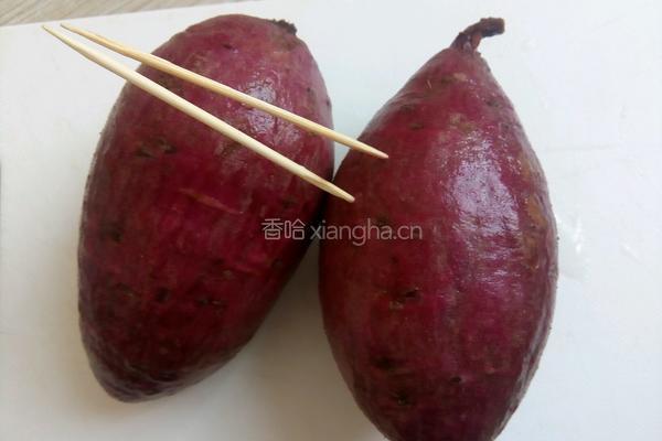 微波炉烤紫薯的做法图解2