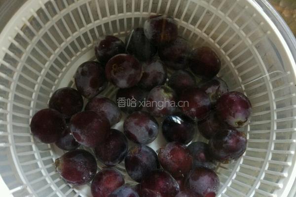 手工自酿葡萄酒的做法图解1