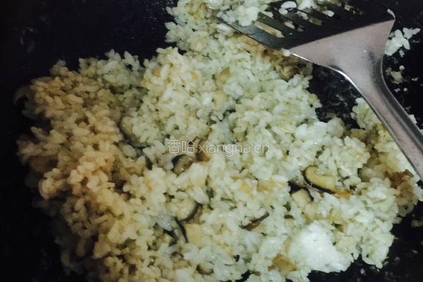 海米干贝香菇蛋包饭的做法图解5