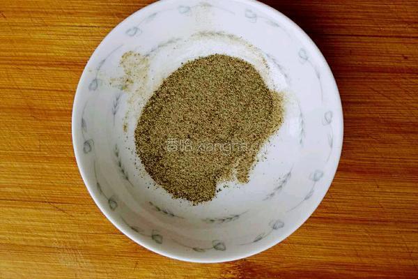 椒盐鱼的做法图解1