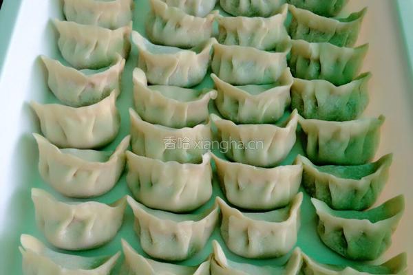 玉米饺子的做法图解8
