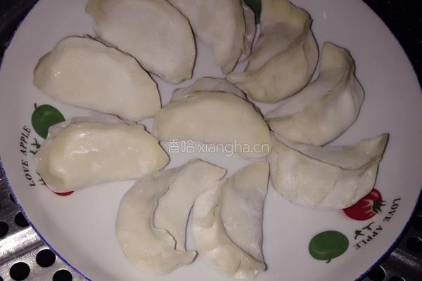玉米饺子的做法图解9