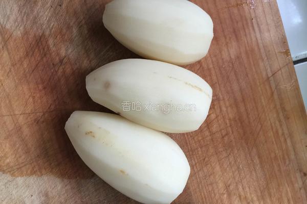 莲藕猪肉水饺的做法图解2