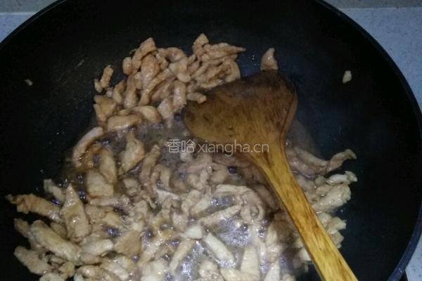 酸豆角炒鸡丝的做法图解5