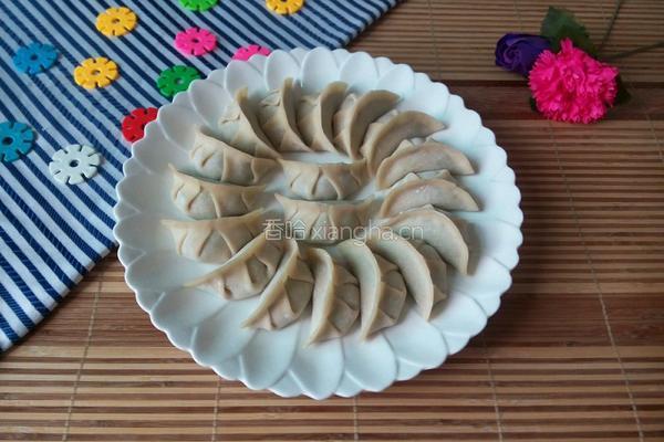 芹菜猪肉饺子的做法图解9