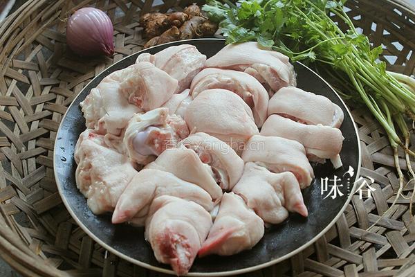 沙姜猪蹄的做法图解1