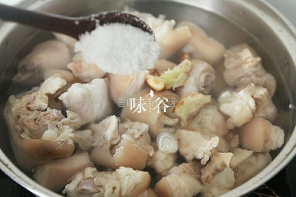 沙姜猪蹄的做法图解3