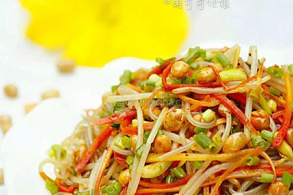 黄豆芽拌粉丝的做法图解1