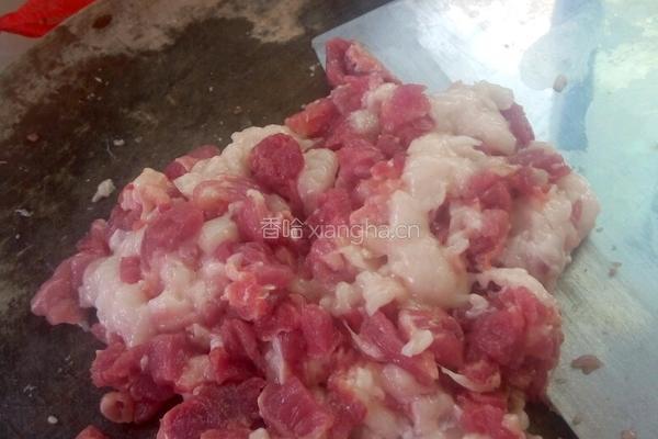 香菇葱肉饼的做法图解1