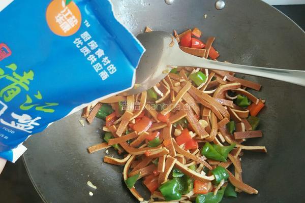 酱干炒辣椒的做法图解5