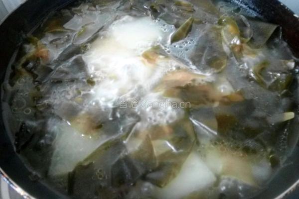 冬瓜海带瘦肉汤的做法图解11