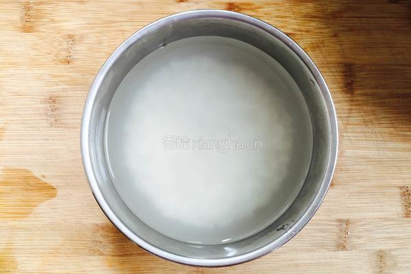 桂圆红枣粥的做法图解3
