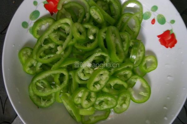 虾皮青椒的做法图解2
