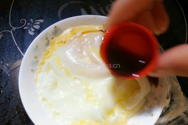 微波炉酱油鸡蛋的做法图解7