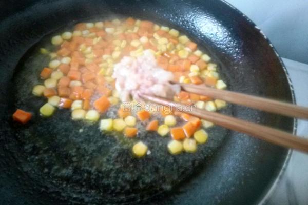 胡萝卜玉米瘦肉汤的做法图解9