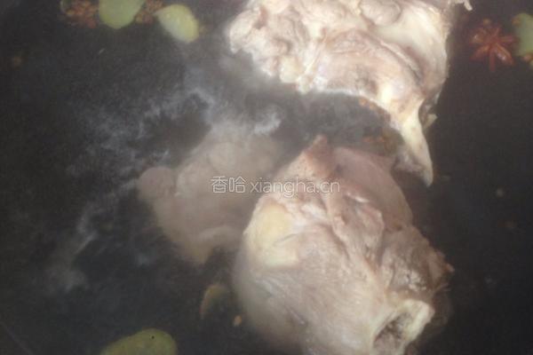 大骨汤的做法图解3