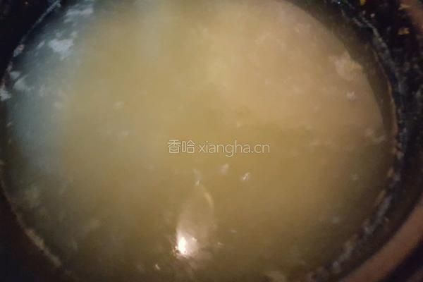 桂圆红枣莲子粥的做法图解5