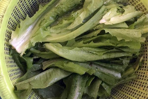 素炒油麦菜的做法图解3