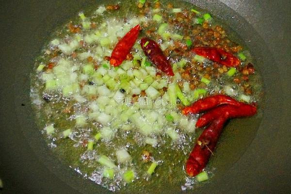 芹菜虾仁饺子的做法图解11