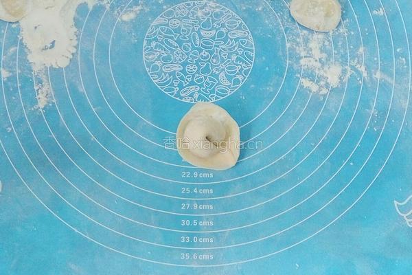 鱿鱼馅水饺的做法图解21